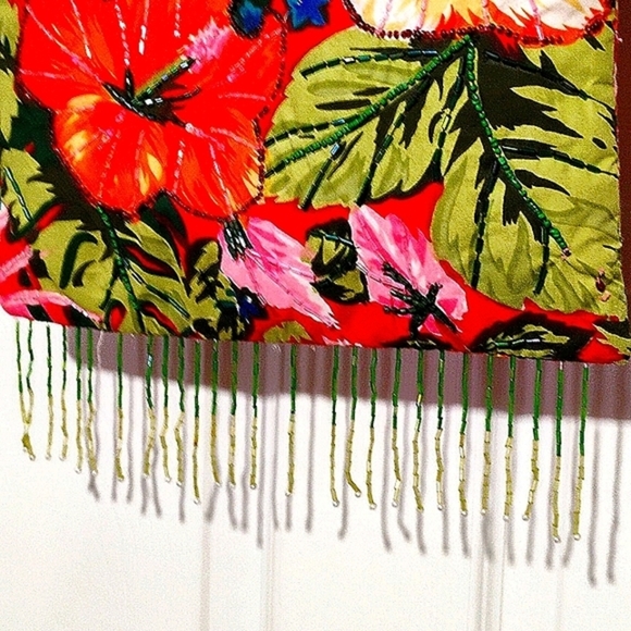 Colorful flower printed purse with gorgeous hand beading and sequins detailing - Picture 7 of 17